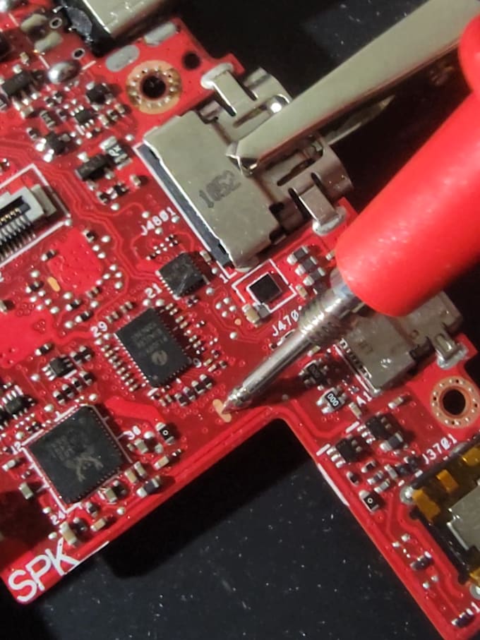 provide electronic repair troubleshooting tips, and microsoldering help