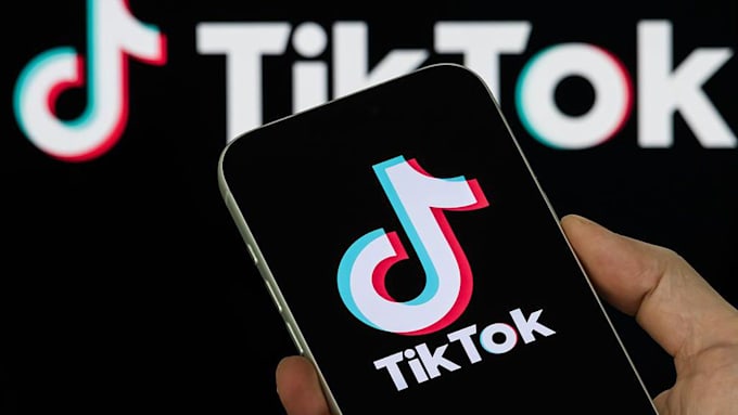group dance choreography for viral tiktok dance video