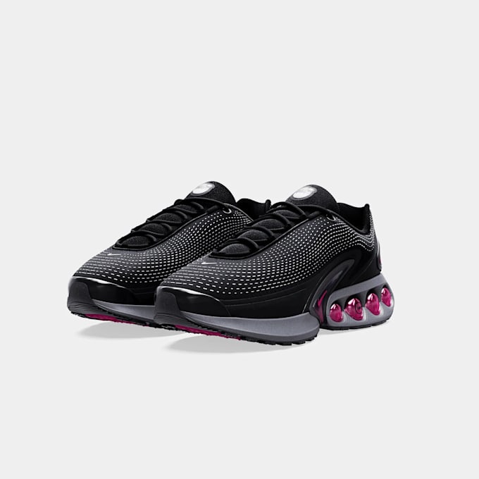 create realistic 3d shoe rendering and 3d footwear visualization