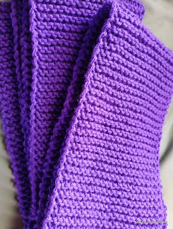 create a cozy handmade scarf in your chosen color