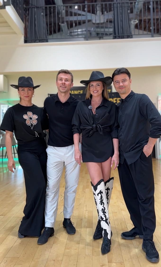 create a custom dance choreography