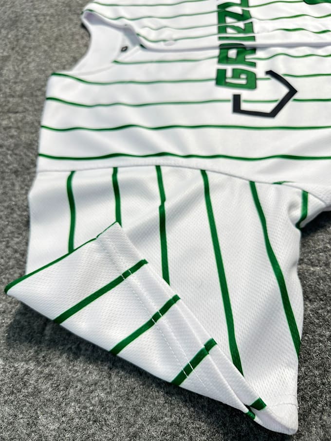 produce custom baseball jerseys with high quality printing