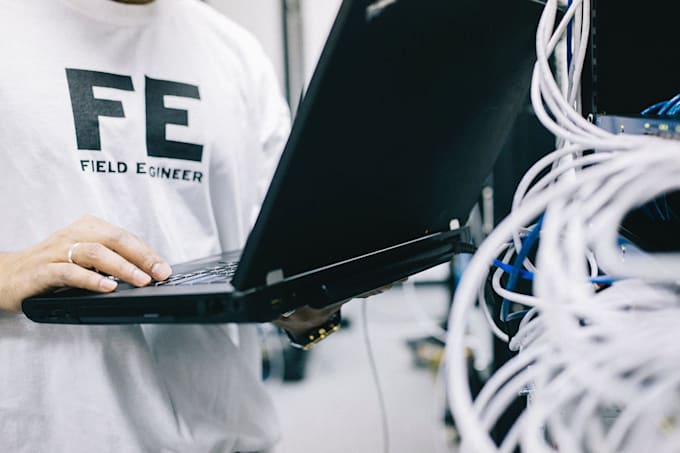do professional computer hardware repair and IT support