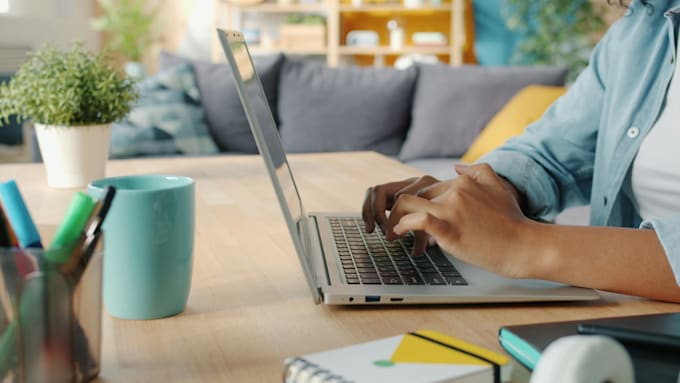 write and translate content arabic english