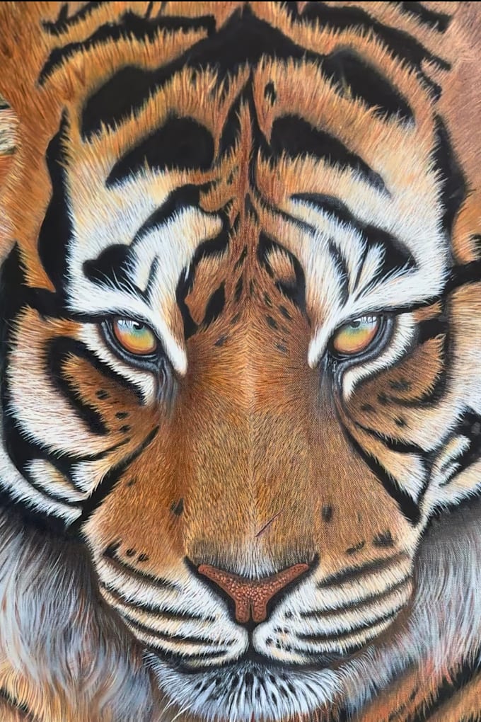 paint a realistic portrait