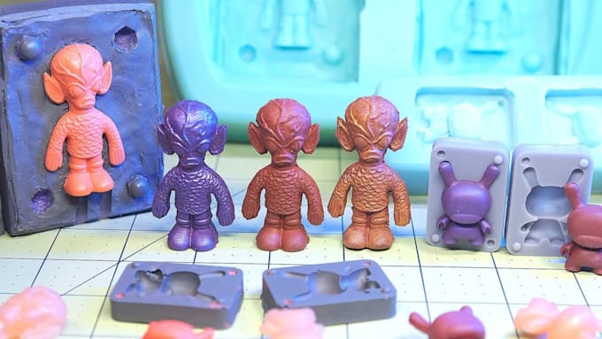 create silicone, plastic injection, and printable mold designs