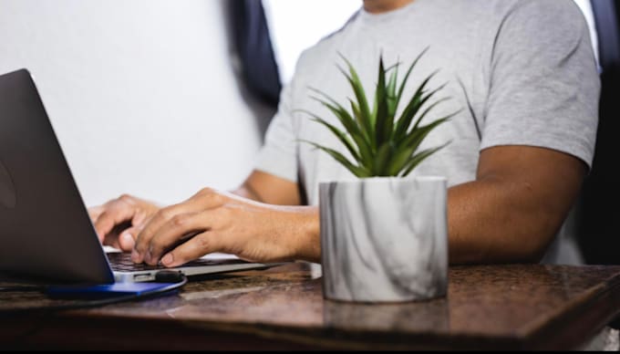 reply to your customer messages quickly and professionally