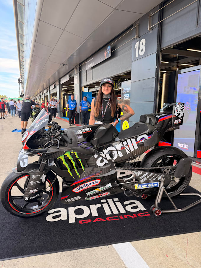 help create content motorsport related