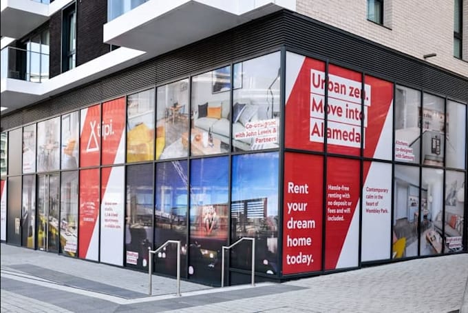 design window graphics, premium storefront decal, retail shop window signage