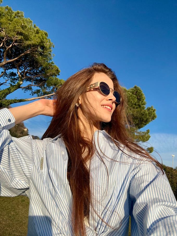 be your branded female photo modeling