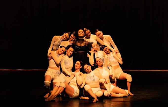 be your artistic director and choreographer