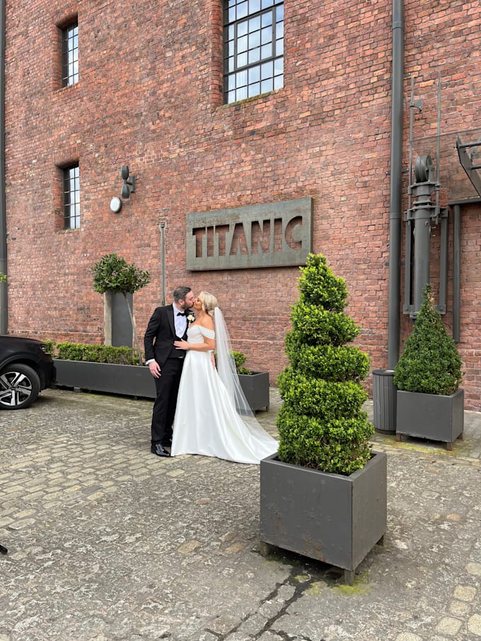 create a highlight video of your wedding or event