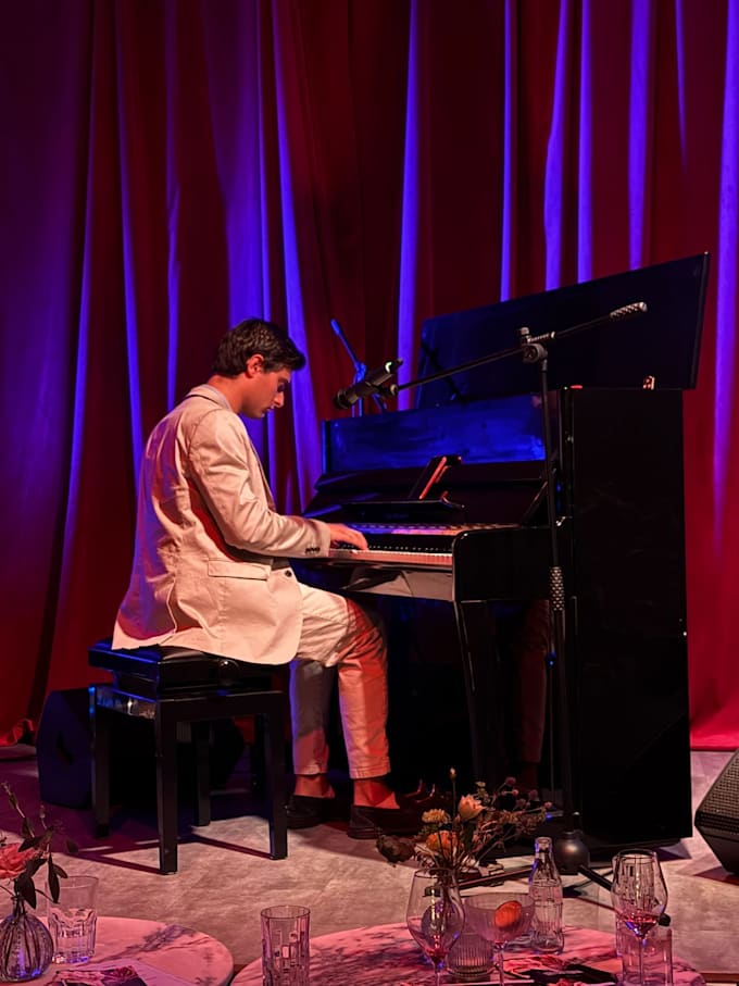 teach personalized piano lessons online