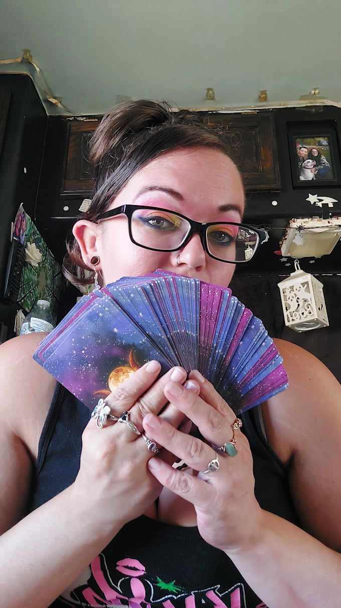 do a full tarot reading