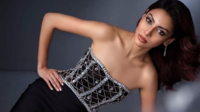 be your branded female photo modeling