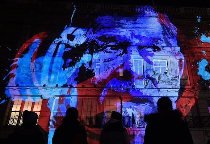 create immersive 3d projection for events, stages and building