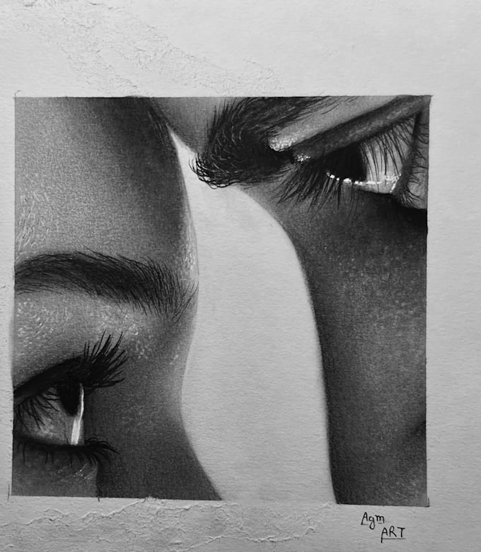 draw your eyes realistically on paper