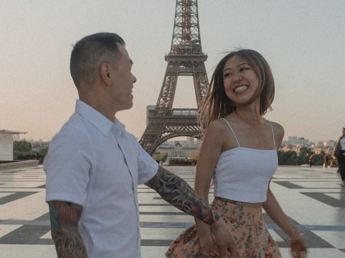 be your paris couple photographer for a cinematic photoshoot
