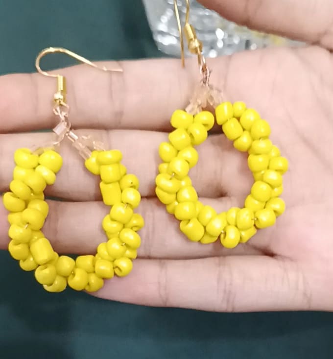 make handmade beaded jewelry earrings and bracelet