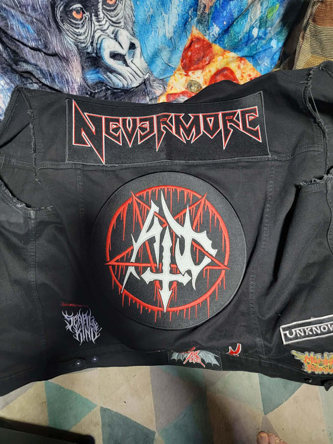 make custom embroidered patches in bulk
