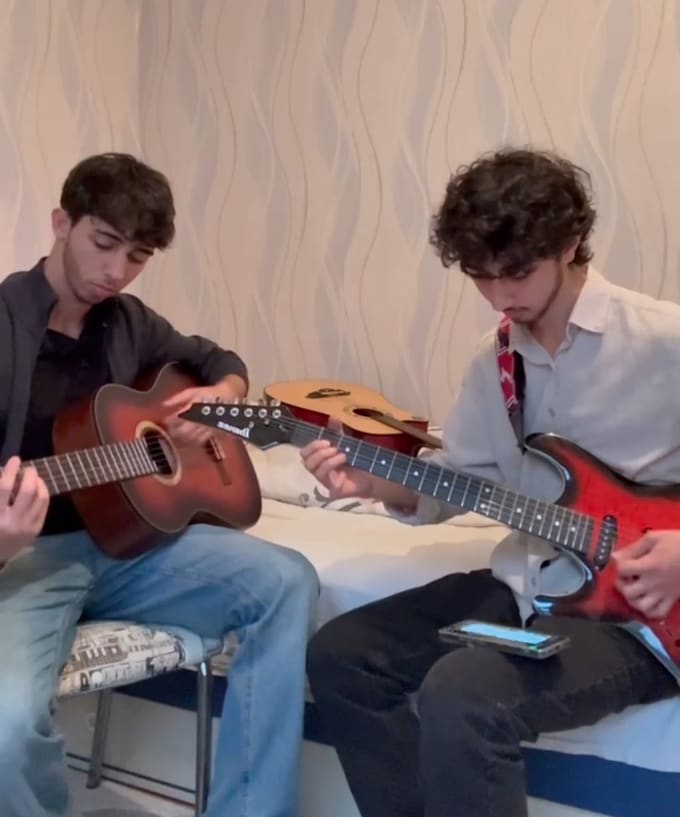 teach you guitar from beginner to intermediate level