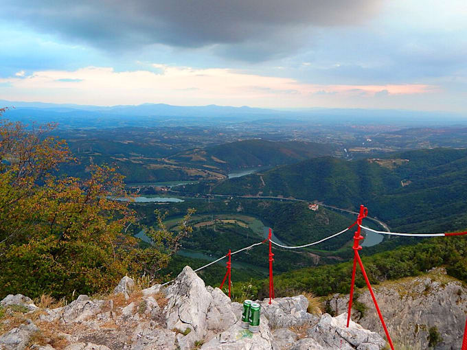 create a personalized travel guide for serbia