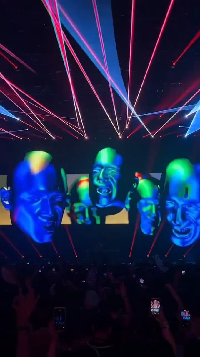 create 3d led visuals, concert visuals, stage animation, vj loops, halloween