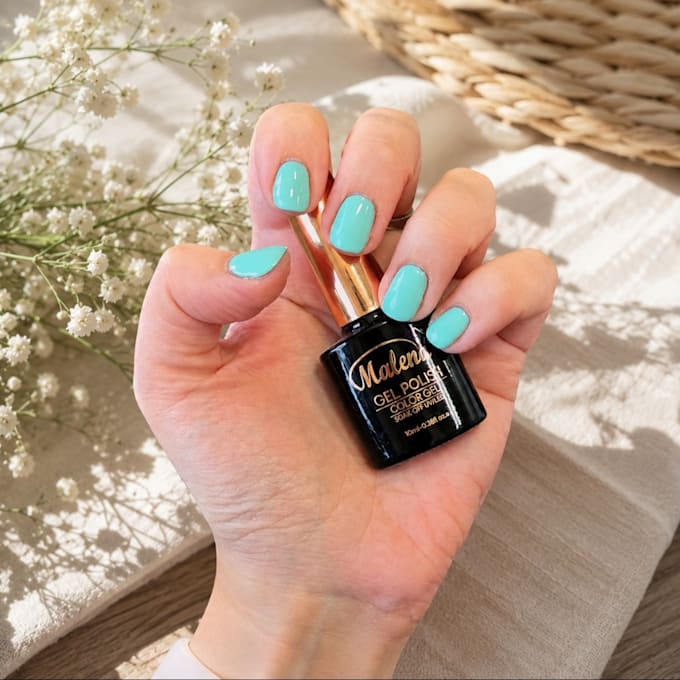 be your professional hand model and ugc creator