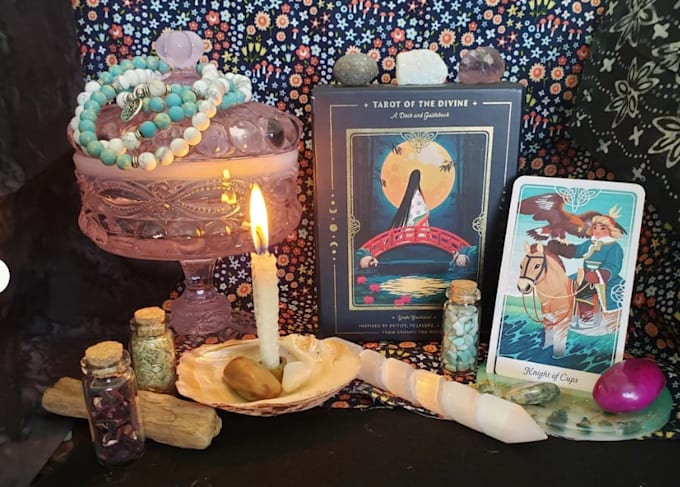 do a tarot or oracle reading