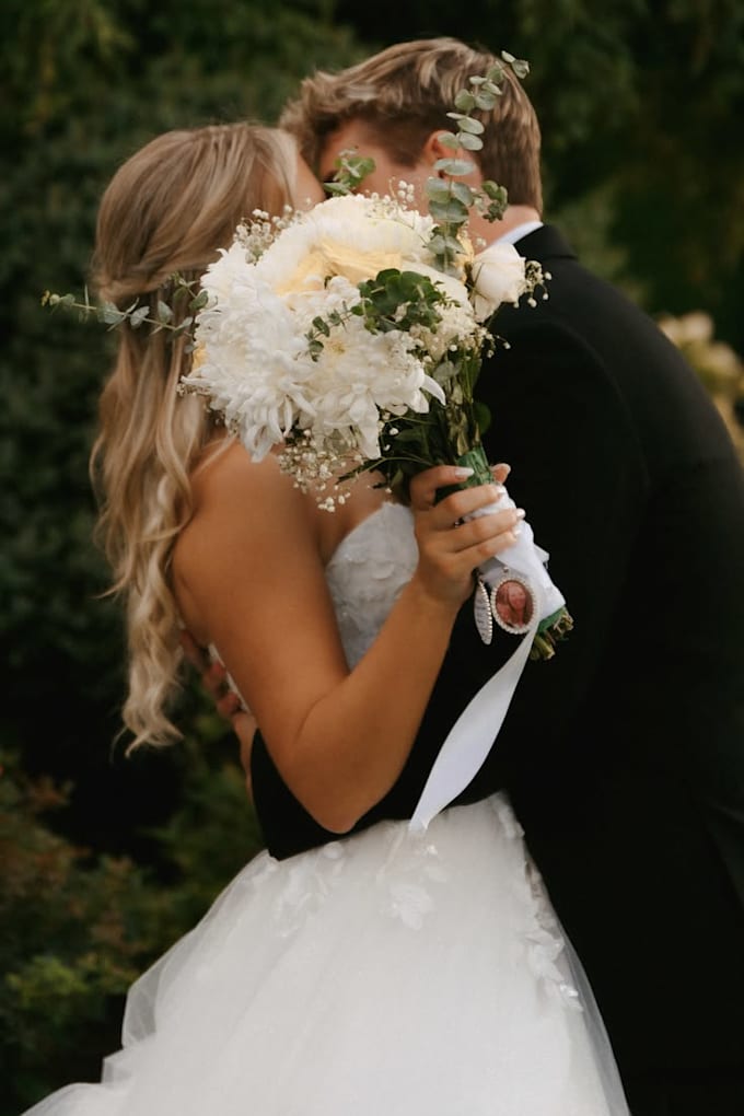 do cinematic weeding video editing that attract client