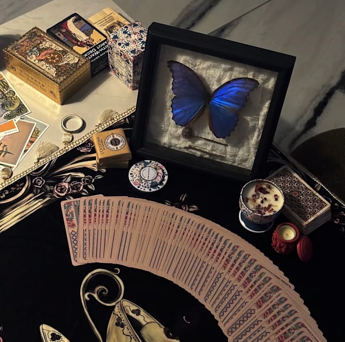 provide an intuitive and theoretically grounded tarot reading