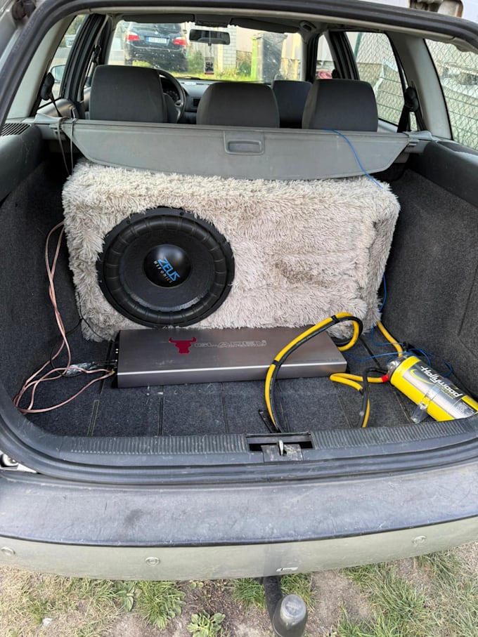 design a custom subwoofer box, select car audio components