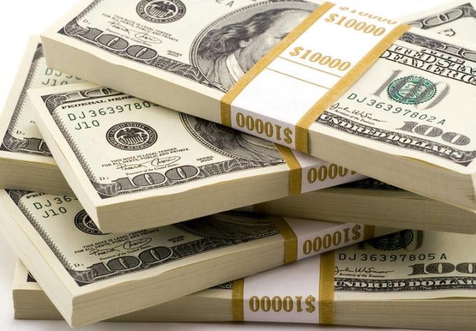 10 000 dollars in new arrivals rupees