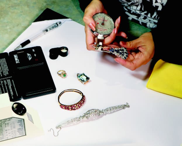 Appraise your jewelry, inbox me for a quote prior to purchase by