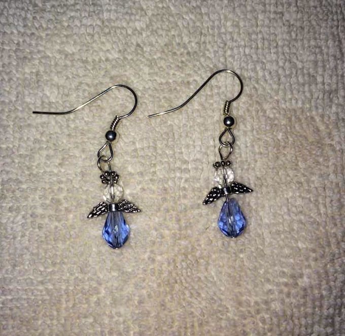 handmade thread jewellery