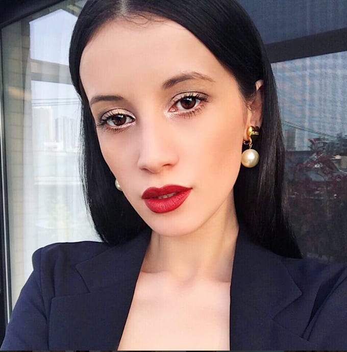 edit your INSTAGRAM Selfies in a professional way