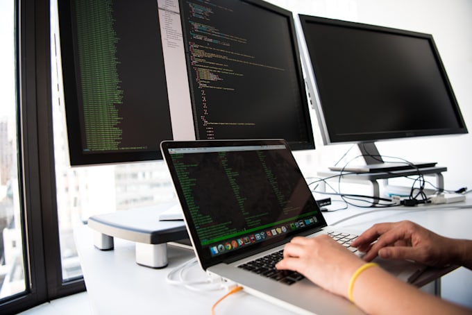 expert IT system support and troubleshooting of windows and mac