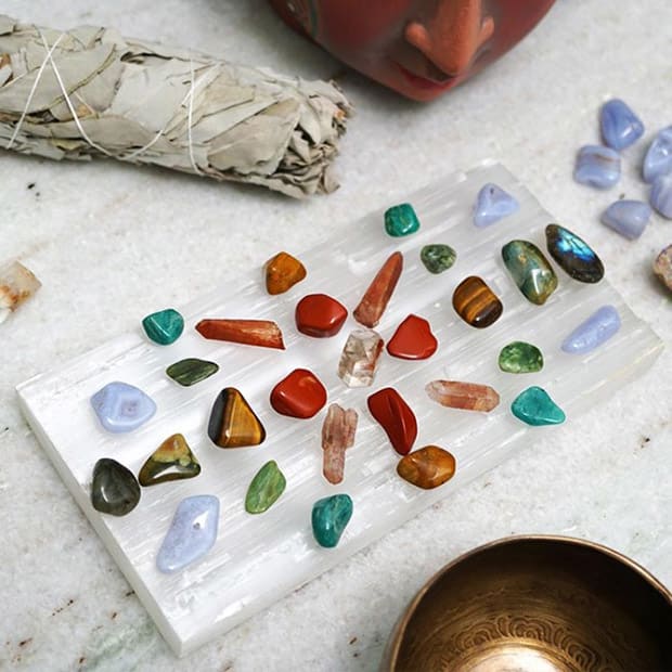 Set a crystal healing grid for health, love and wealth by ...