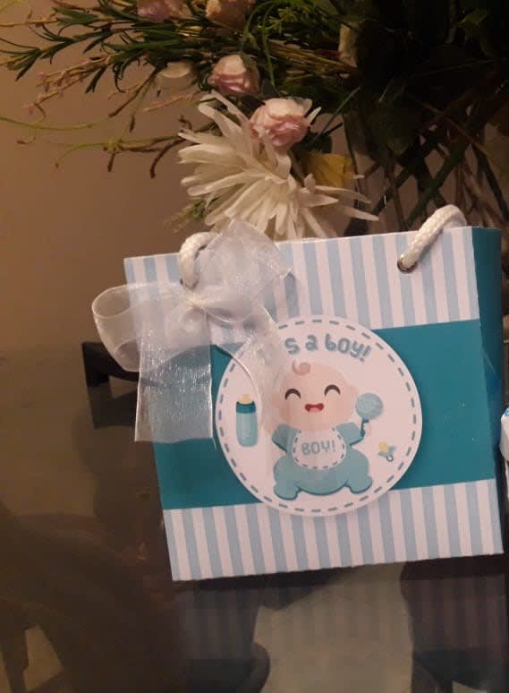 create professional packaging design bags and labels