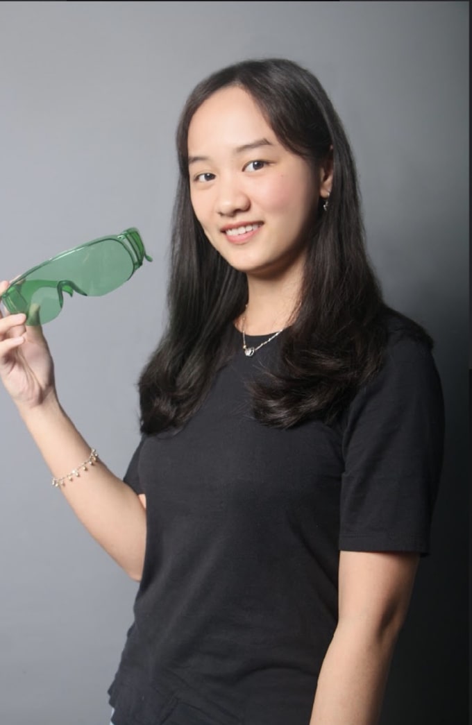 translate indonesia, english, and traditional chinese