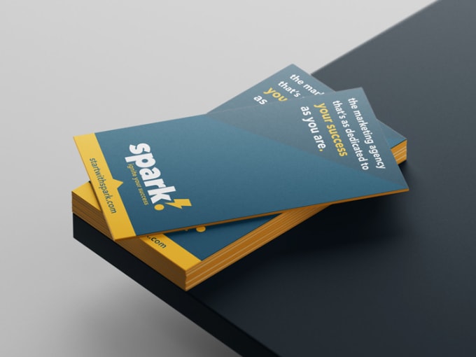 Design and print your business cards with free shipping by