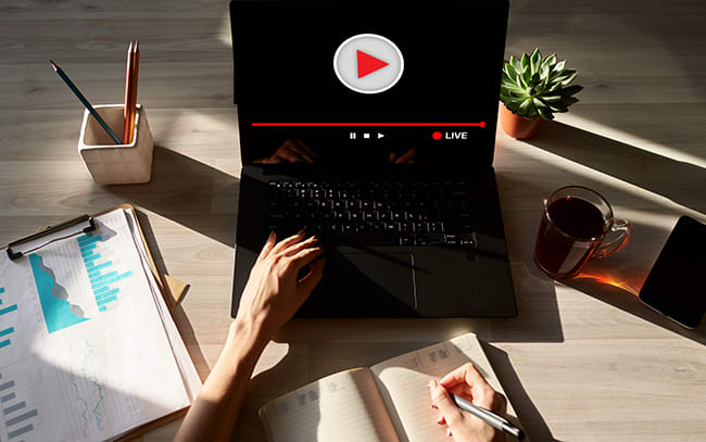 do english audio and video transcription