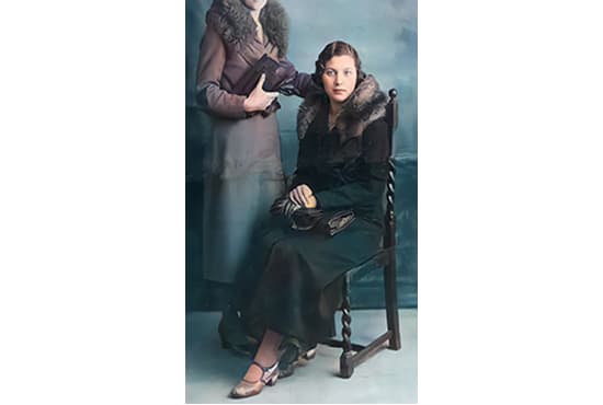 restore and colorize old photos