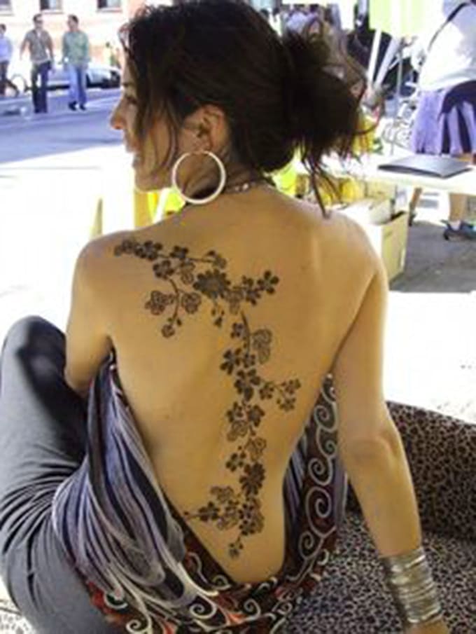 draw henna tattoo mehndi design