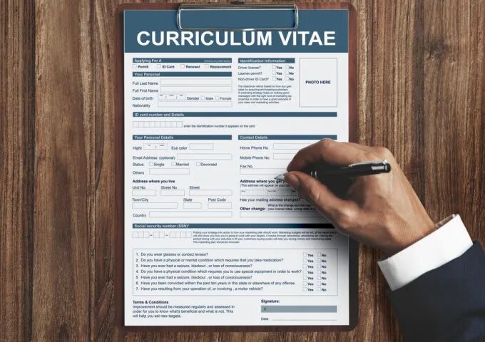 write and design unique and professional resume for you