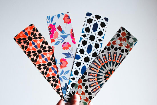 create your own custom photo bookmark ,
