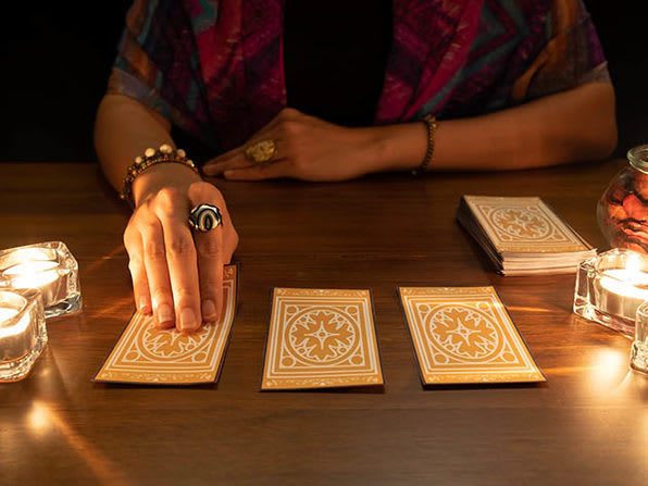 do a 6 card love advise, intuitive tarot reading