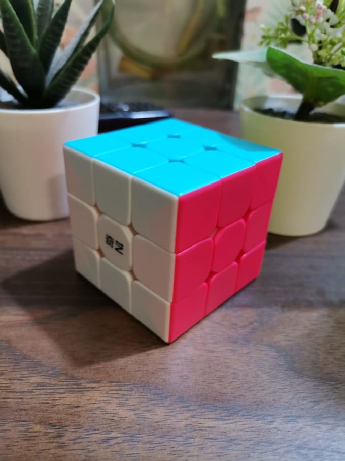 teach you how to solve a 3x3 rubiks cube easily
