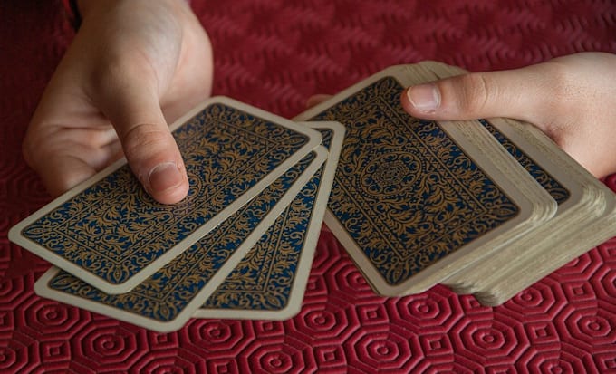 do a live tarot reading session