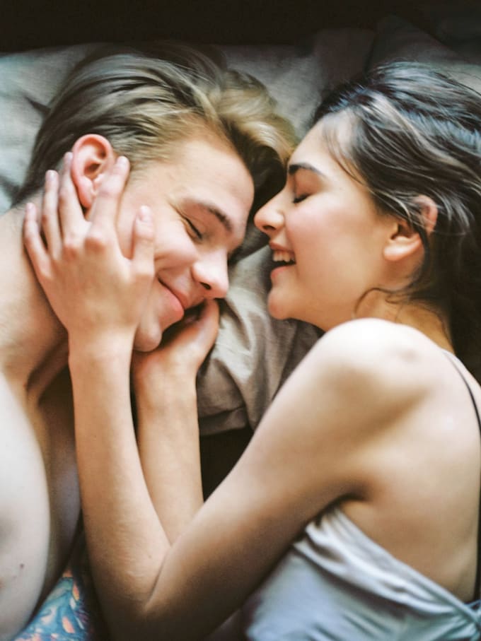 improve your dating profile for a tinder bumble hinge revamp
